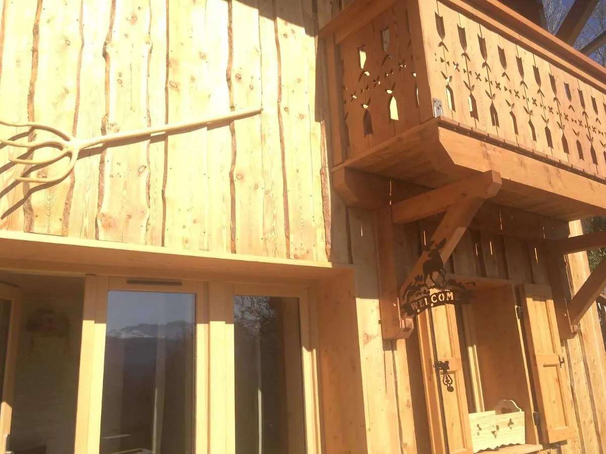 La Gravinette Bed & Breakfast Cruet 0*,  France