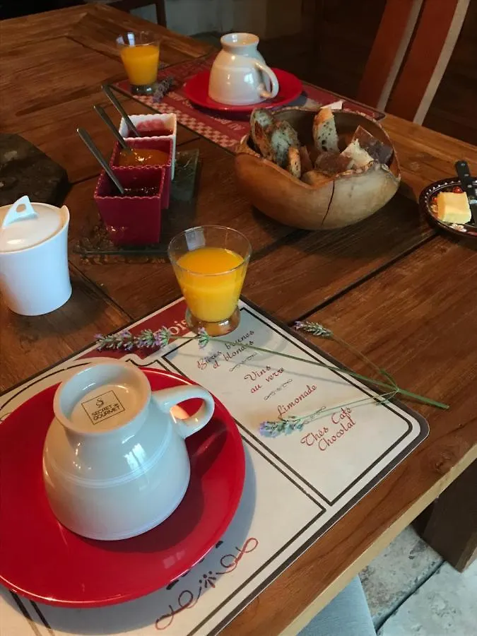 La Gravinette Bed & Breakfast Cruet France